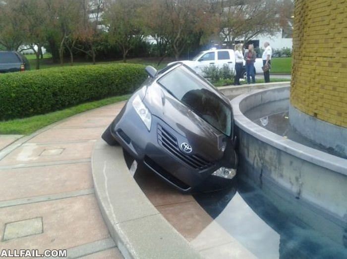 fountain parking